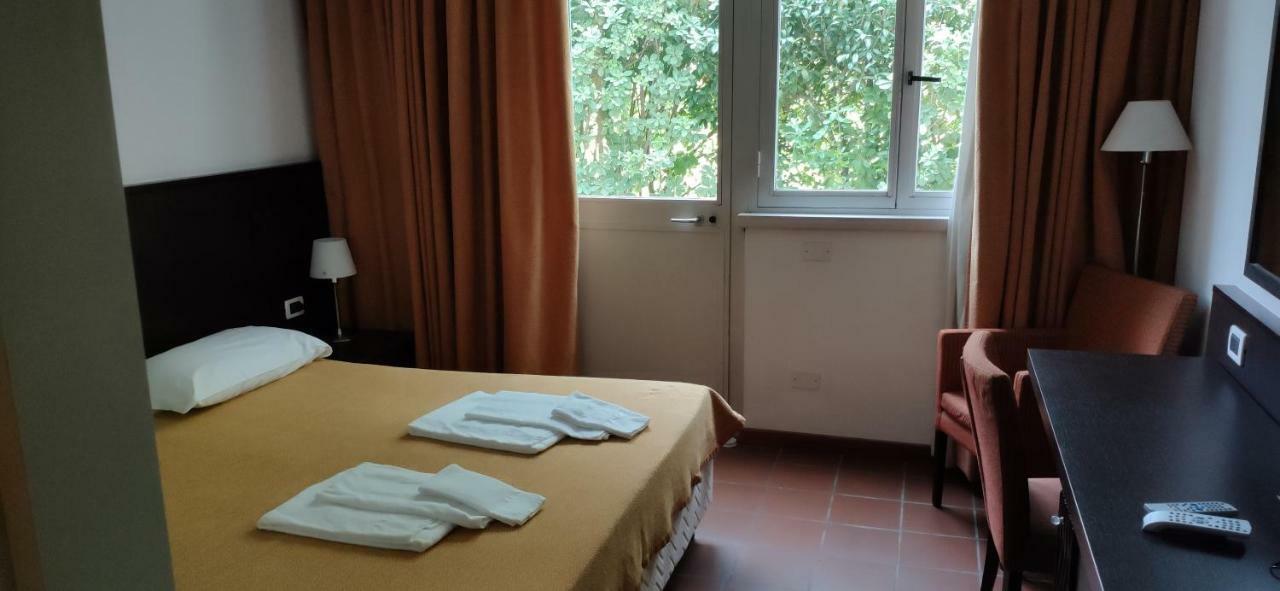 Beach Hotel Eurovil Predore Exterior foto